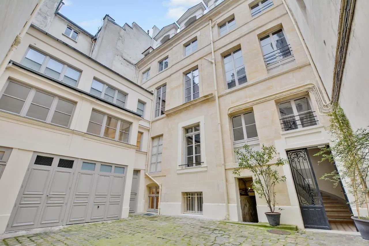 Pick A Flat'S Apartment In Louvre - Rue Sainte Anne Paris France